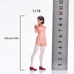 Figura en miniatura con calcetines altos para jardín de hadas