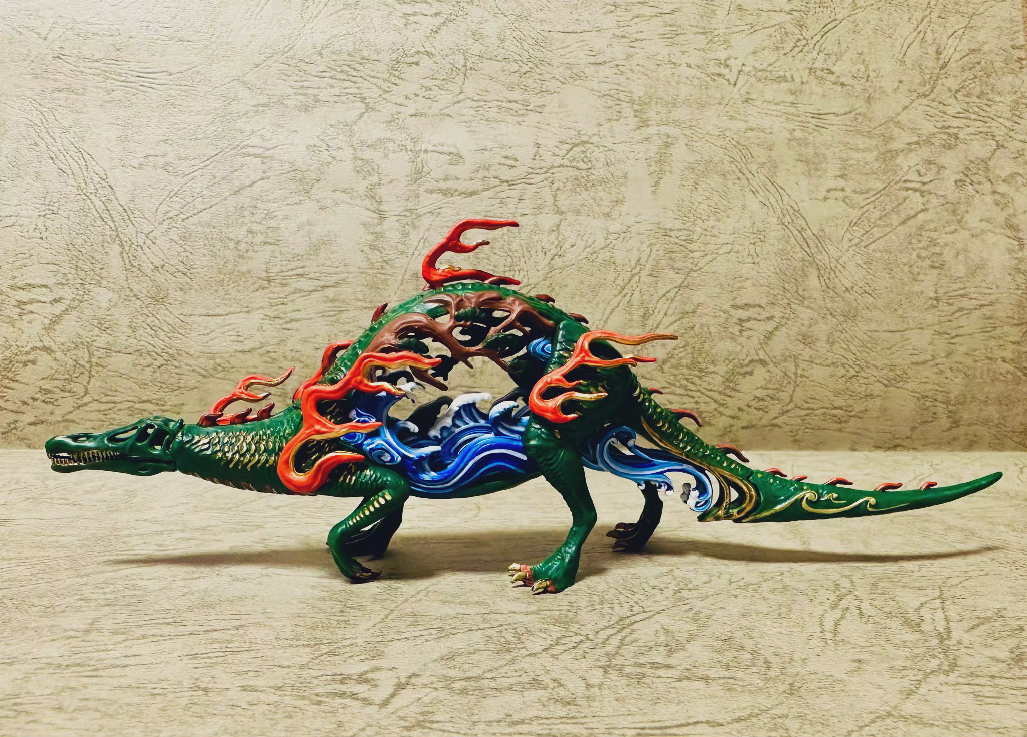 Comparativa de tamaño con otra figura de la serie