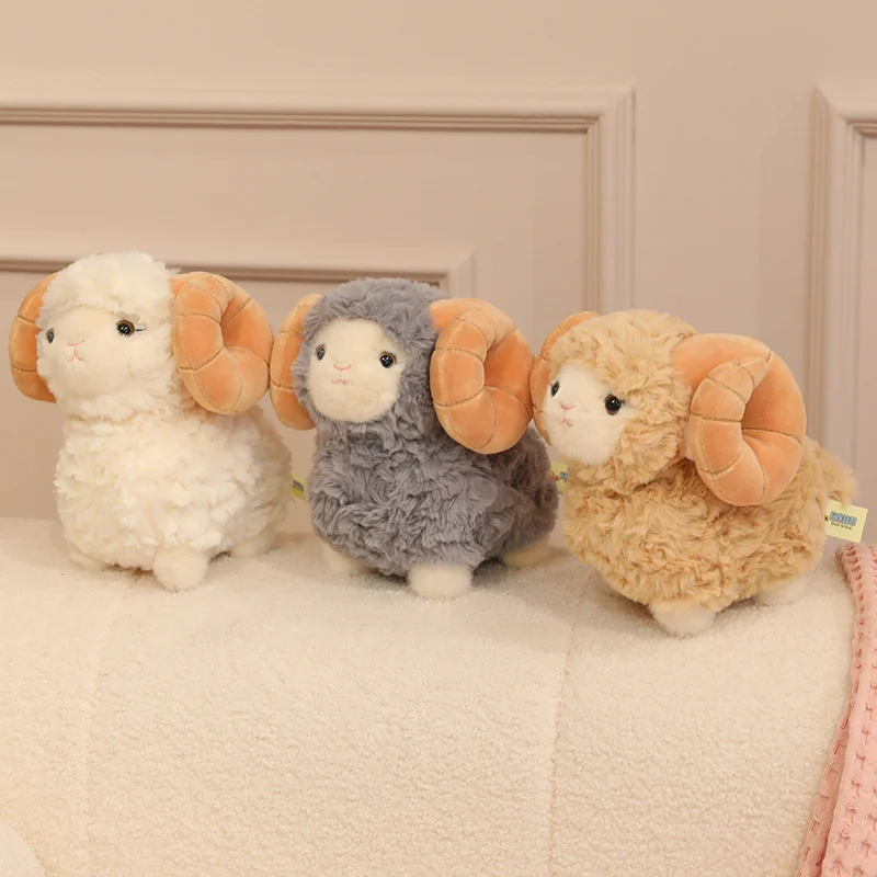 Peluche de oveja suave esponjosa para niñas con cuernos grandes - imagen 3