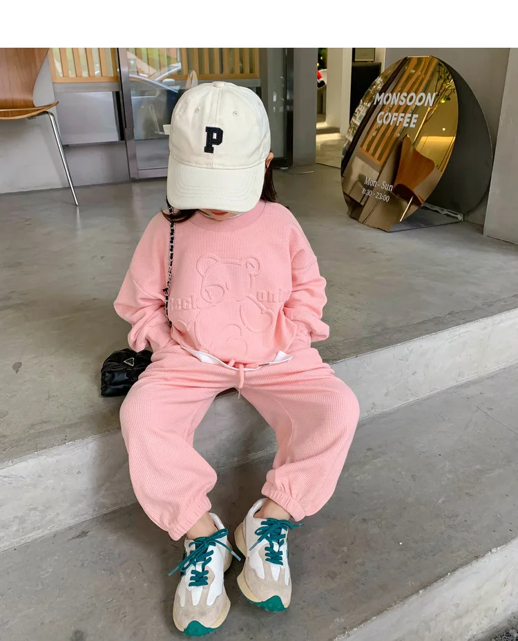 Conjunto deportivo sudadera y pantalón largo para otoño
