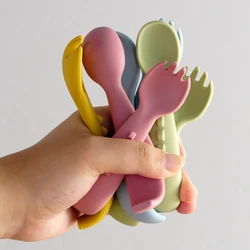 Juego cubiertos de silicona para bebé – Cuchara y tenedor aprendizaje