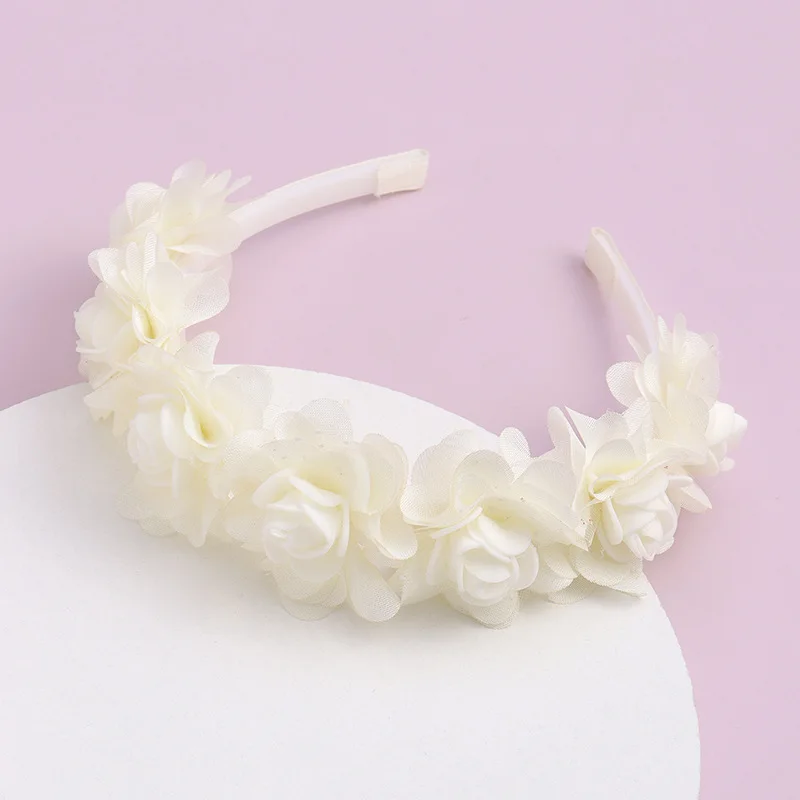 Diademas florales para niñas: Estilo fresco y dulce - imagen 5