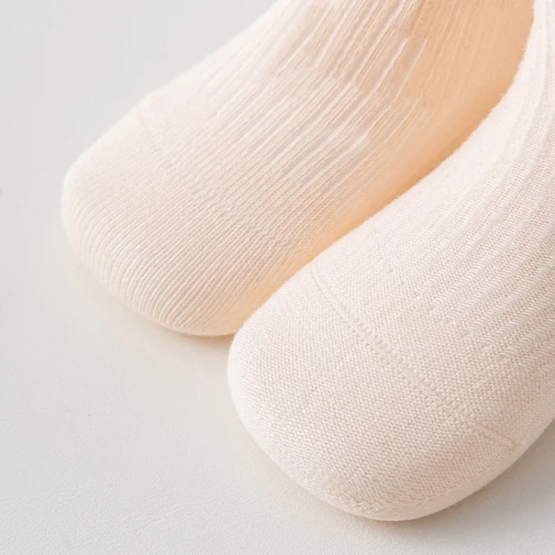Calcetines altos de encaje para bebé niña – Dulces y elegantes - imagen 5