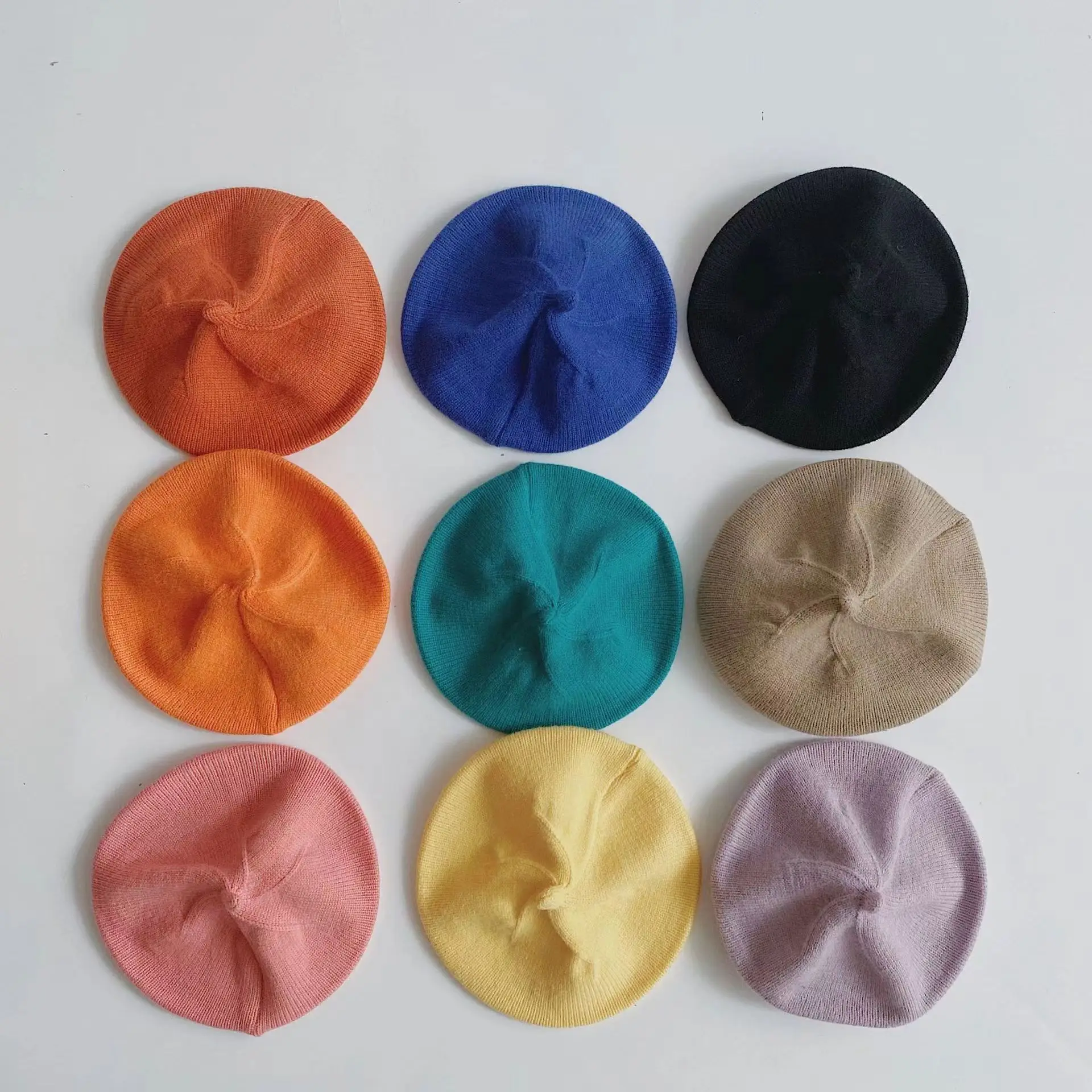 Gorro de punto para bebé de primavera y otoño, color liso - imagen 3