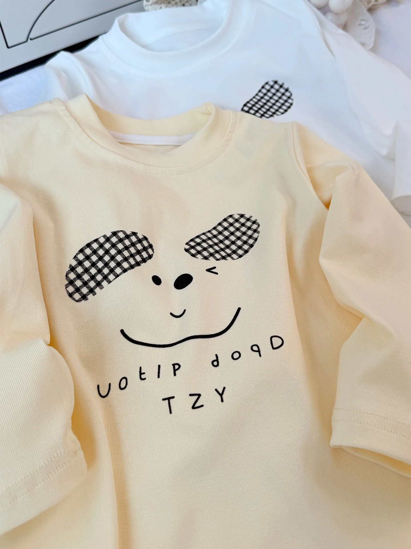 Camiseta de algodón de manga larga con cuello redondo - imagen 5