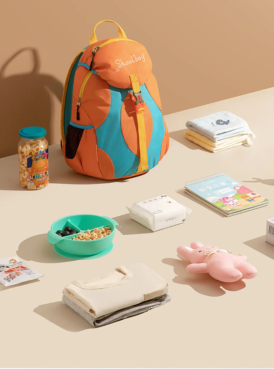 Compartimentos para organizar libros y papelería