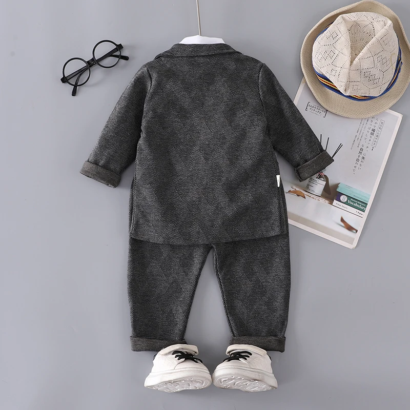 Conjunto niño otoño: abrigo, chaleco, camisa y pantalón - imagen 5