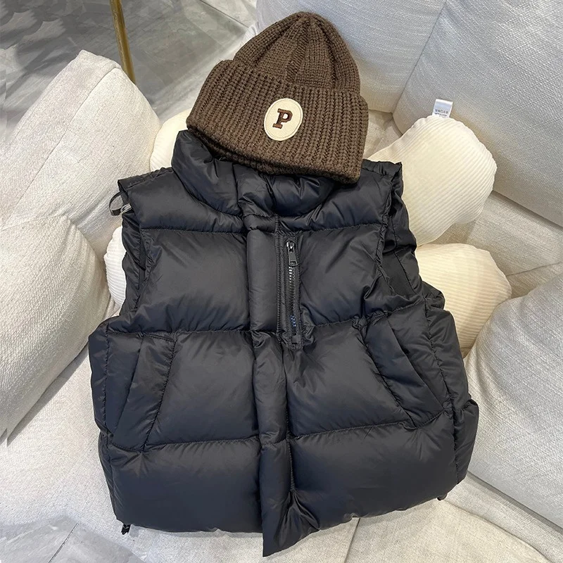 Detalle de la camisa interior infantil