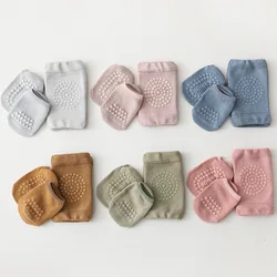 Calcetines antideslizantes de algodón para bebés y niños pequeños