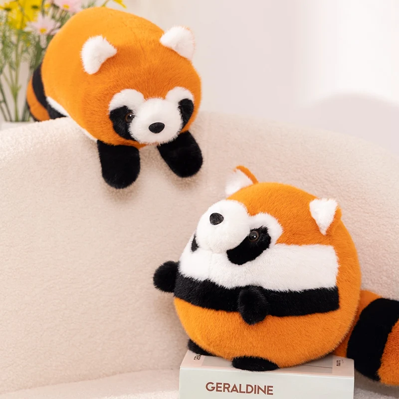 Peluche panda rojo estilo anime, abrazable y esponjoso - imagen 3