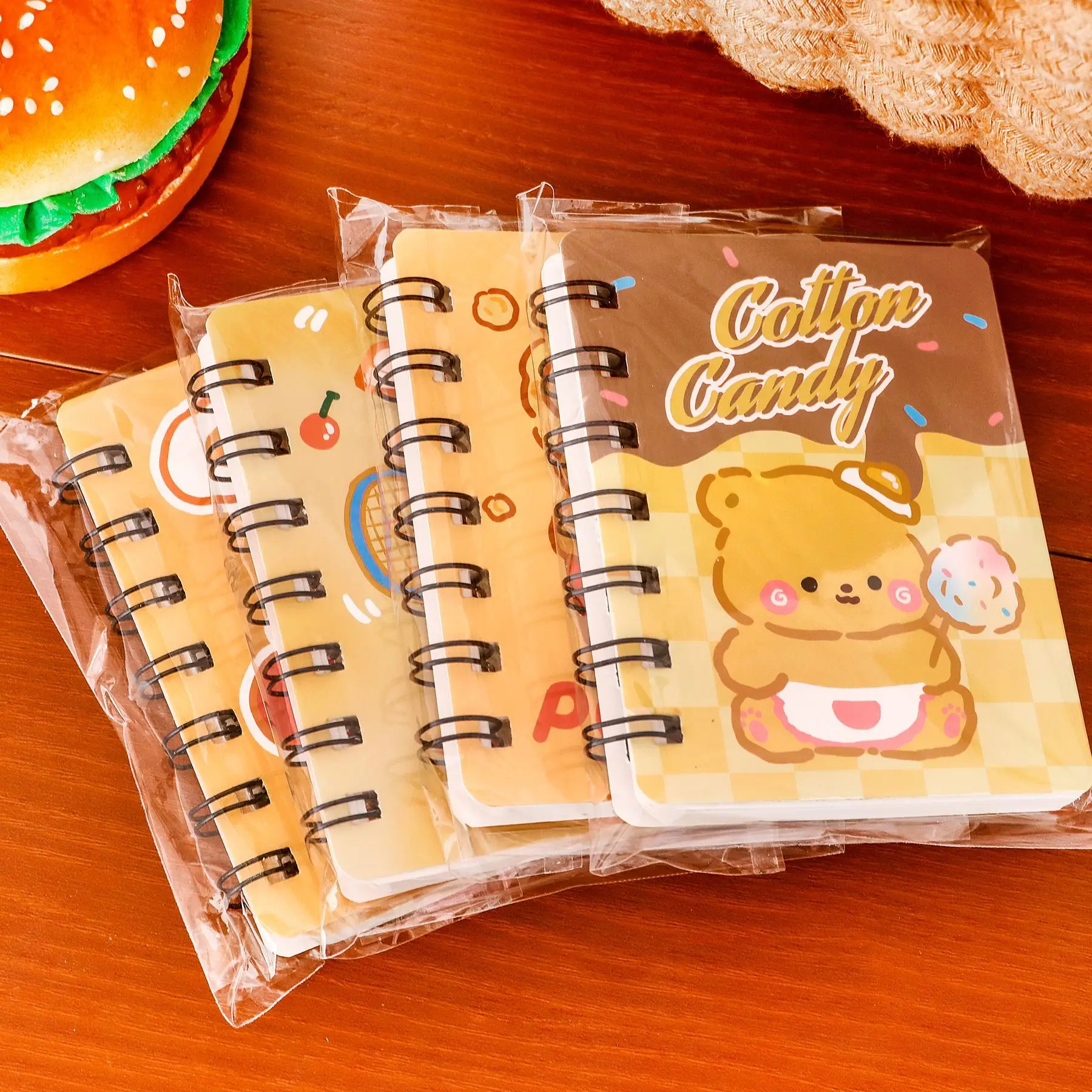 Cuaderno espiral A7 con oso crema, páginas en blanco para estudio - imagen 2