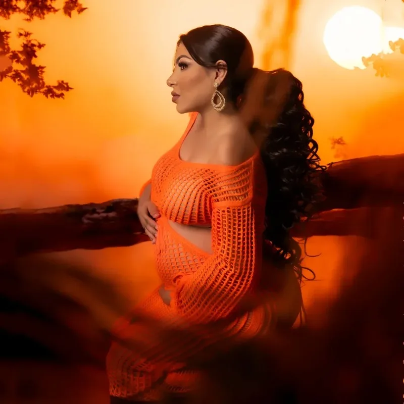 Vestido largo naranja de maternidad para sesiones fotográficas - imagen 2