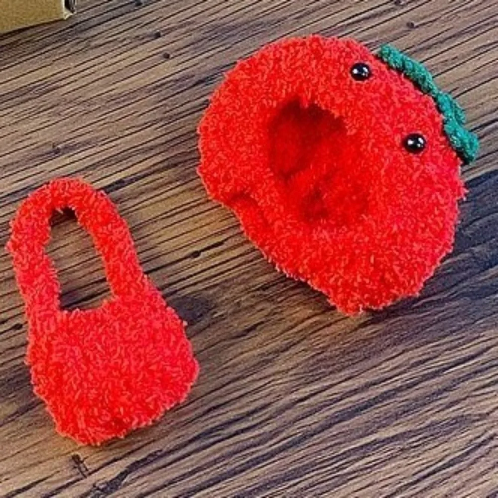 Gorrito y accesorio para bolso como dijes