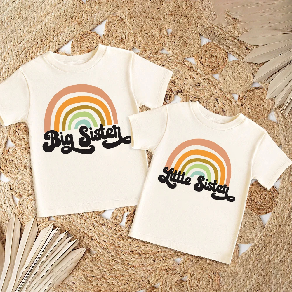 Camiseta arcoíris a juego para hermanas – estampado retro - imagen 4