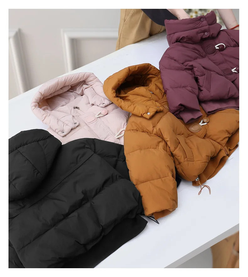 Abrigo infantil con capucha, estilo de invierno