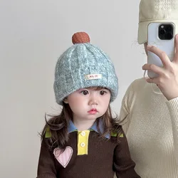 Gorrito de invierno térmico con colorblock antiviento