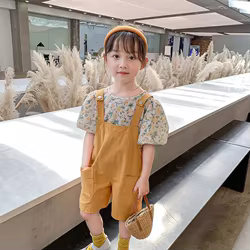 Mono veraniego de color puro para niña – Pantalón corto con tirantes