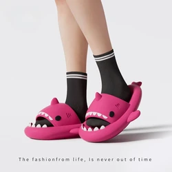 Chanclas tiburón para niños con suela gruesa y diseño divertido