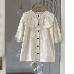 Vestido de niña en encaje con volantes, estilo princesa