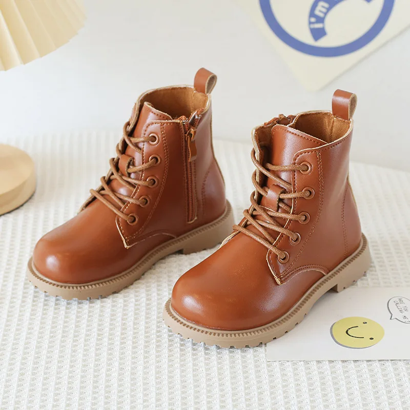 Botas infantiles con estilo para invierno