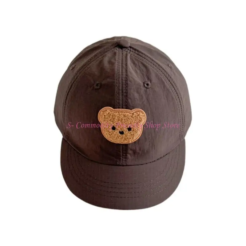 Gorra infantil con diseño de oso de dibujos animados