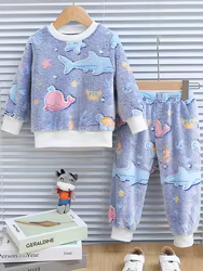 Pijama de invierno de bebé en felpa suave con cierre frontal práctico