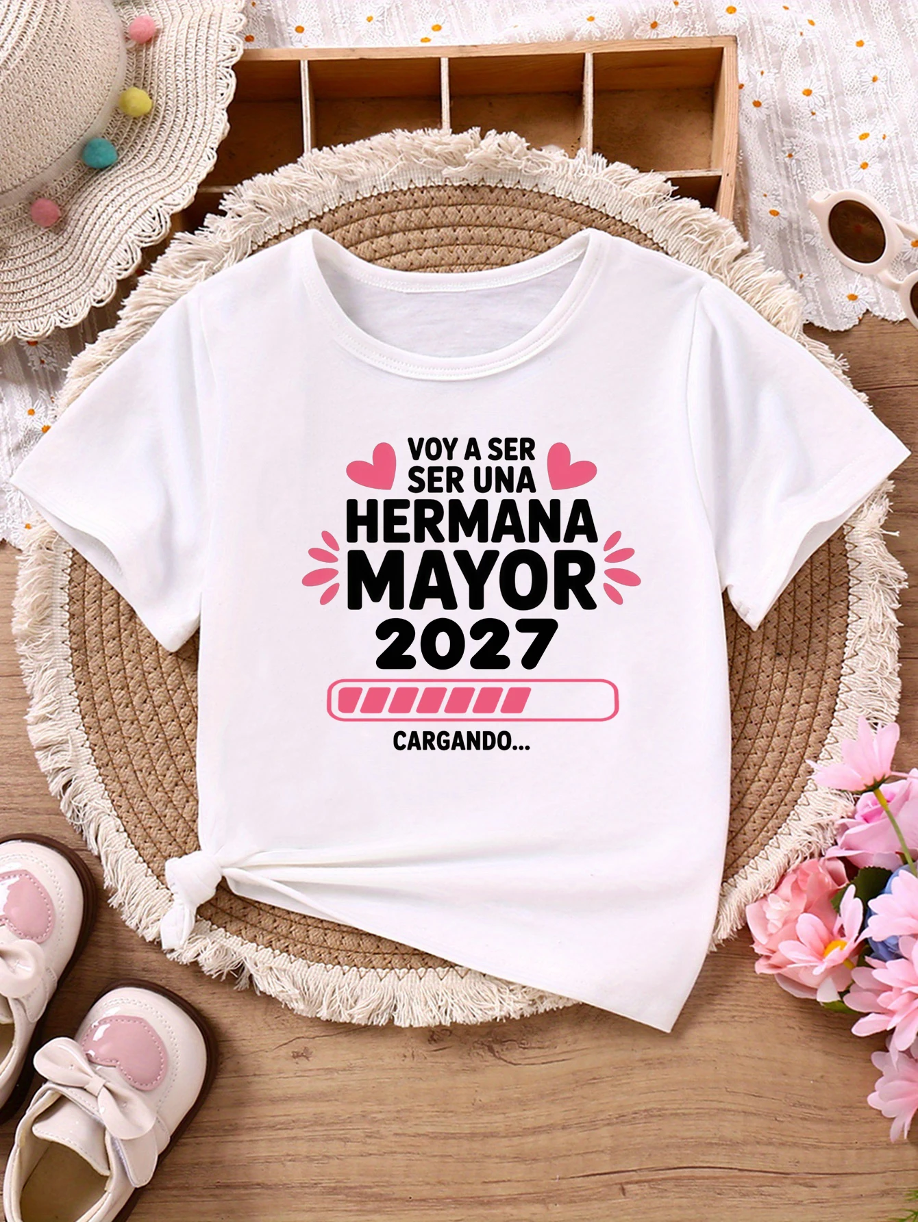 Camiseta de gran hermana para anuncio de embarazo con corazones - imagen 3