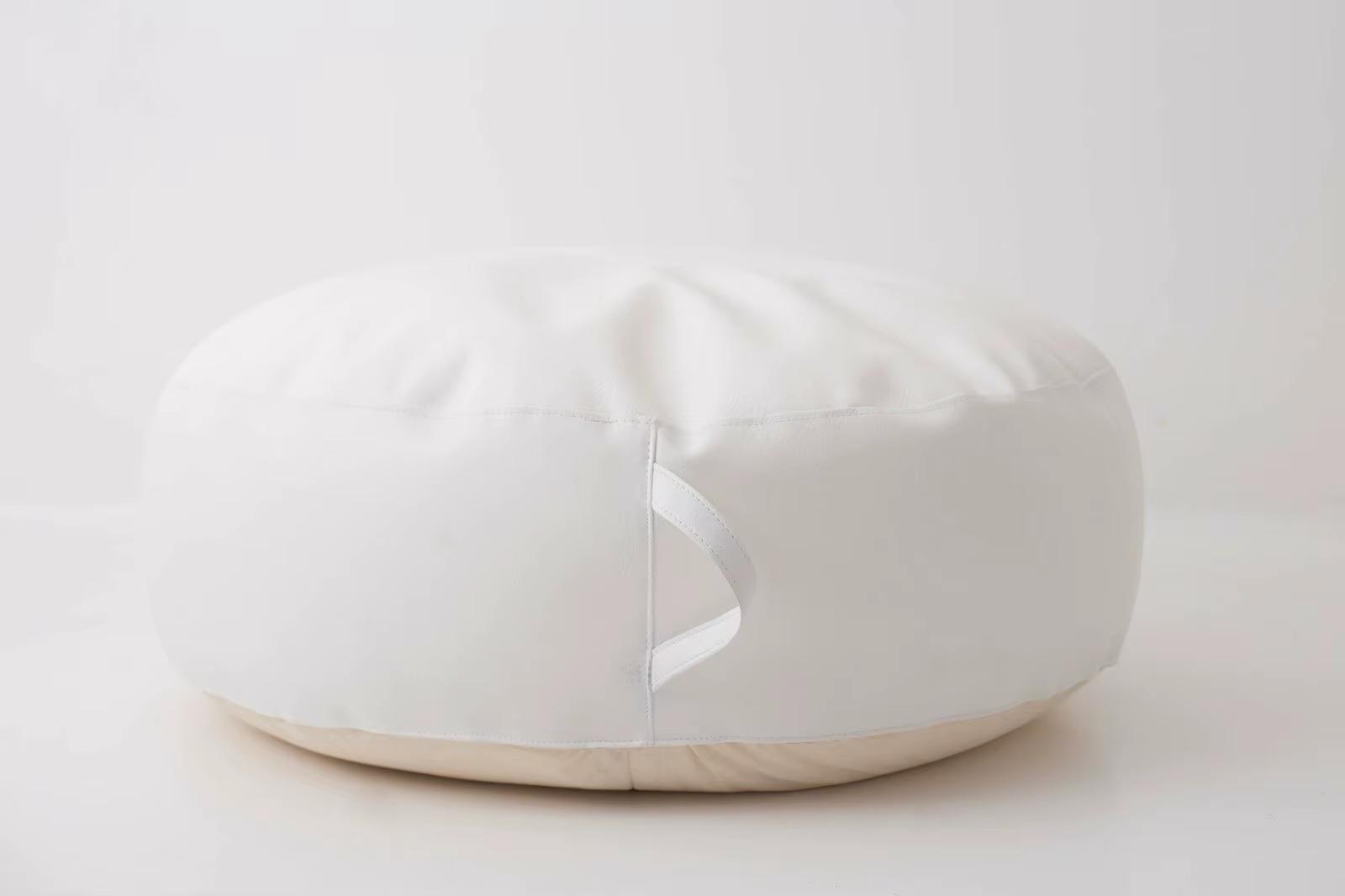 Almohada de posado para recién nacidos – estudio y fotografía - imagen 2