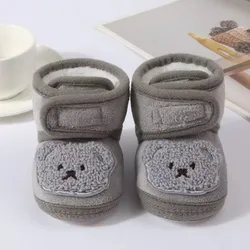 Zapatillas antideslizantes de invierno para bebé con osito animado