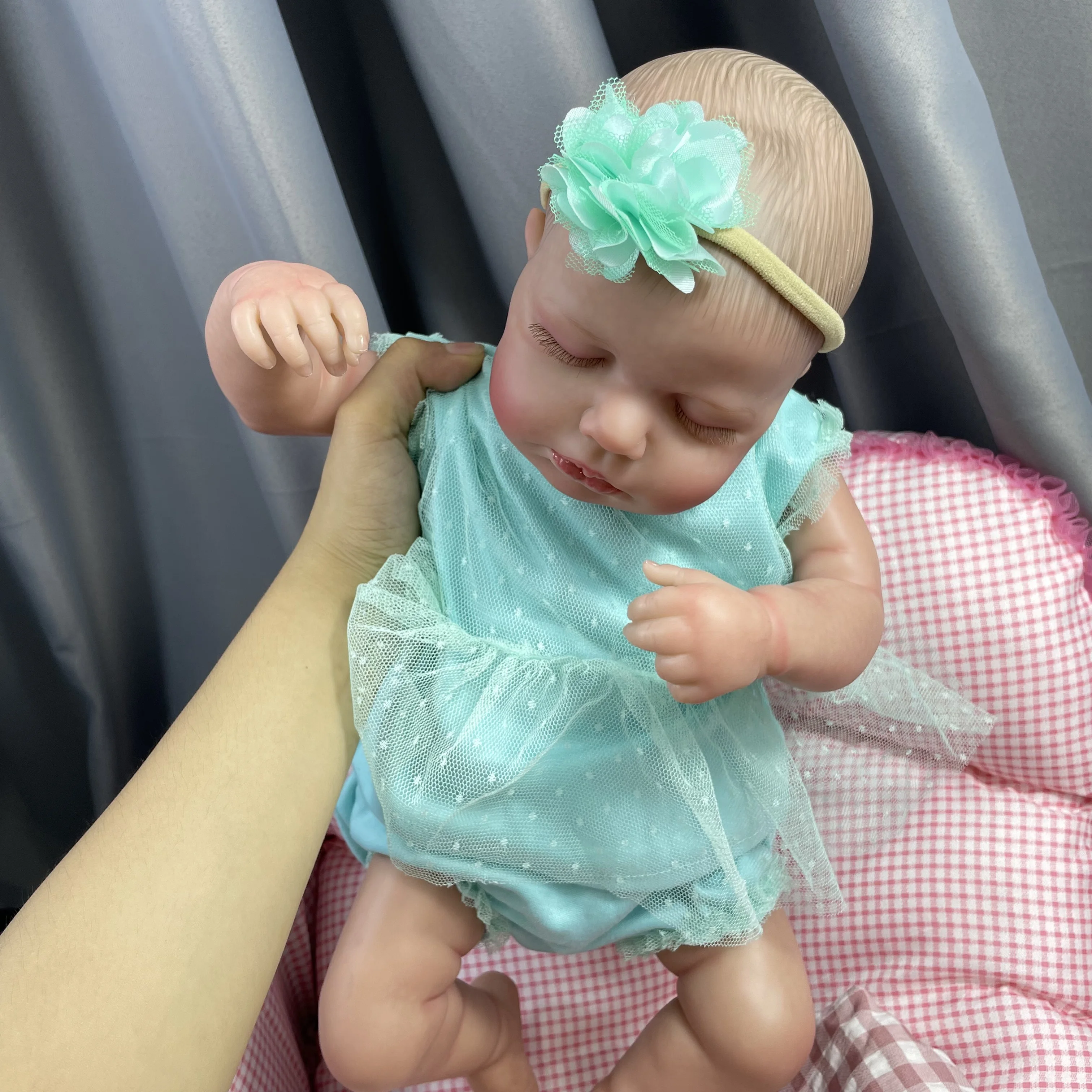 LouLou Reborn – Muñeca bebé durmiente de silicona con piel 3D - imagen 2