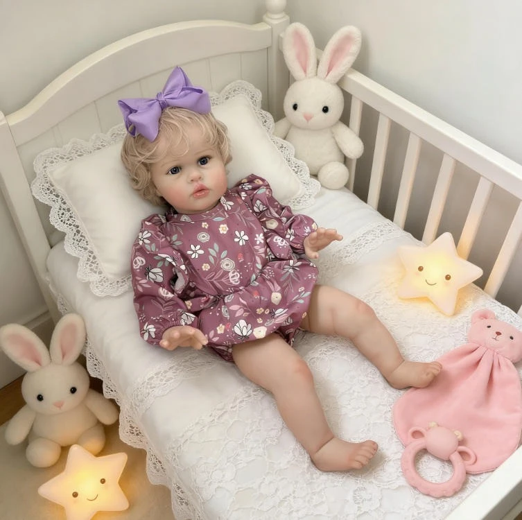 Muñeca bebé reborn Ellie realista al tacto suave con pintura - imagen 2