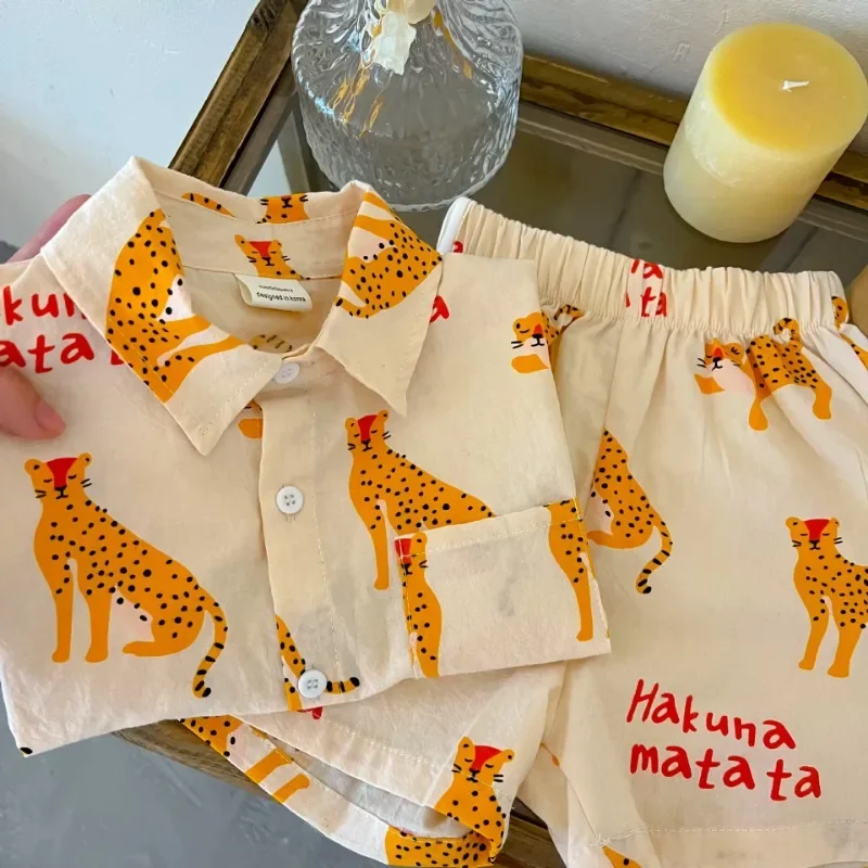 Conjunto para niño: camisa manga corta y pantalón corto guepardo - imagen 2