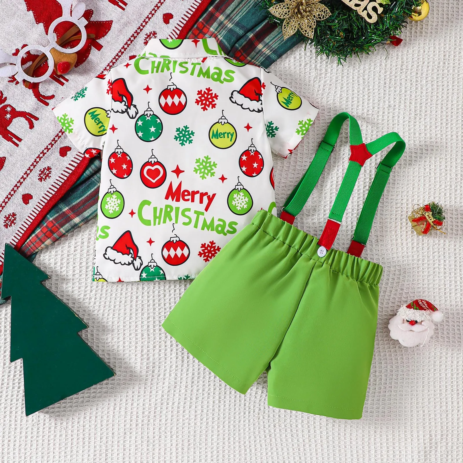 Conjunto navideño para bebé con camisa, pajarita y tirantes - imagen 2