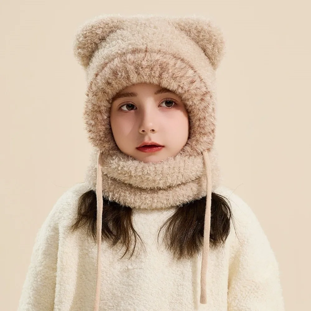 Gorro de invierno con protección facial completa