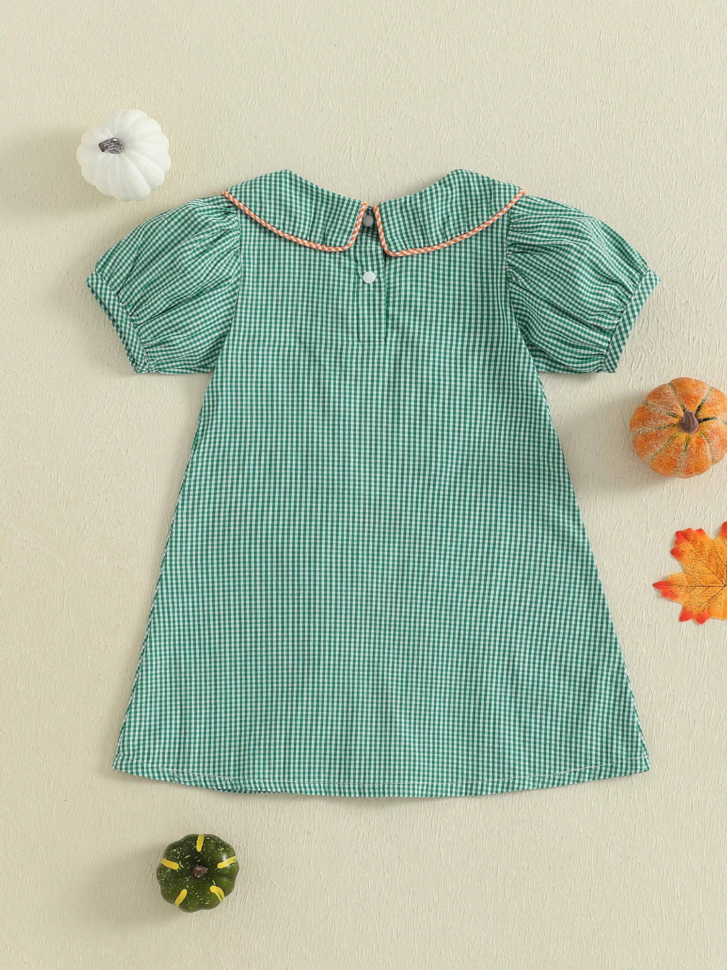 Ideas para combinar el vestido a cuadros