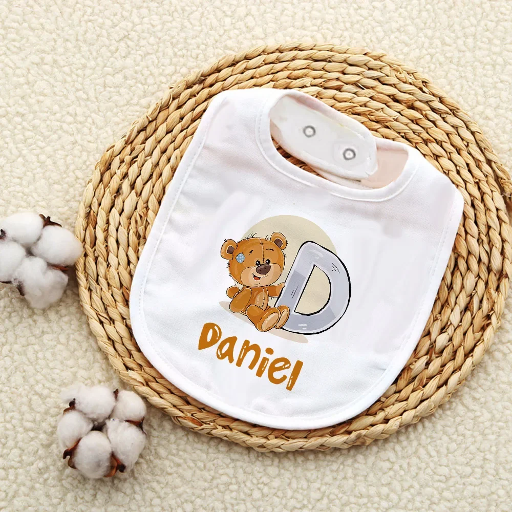 Babero personalizado de algodón con nombre para bebé – Estampado oso - imagen 5