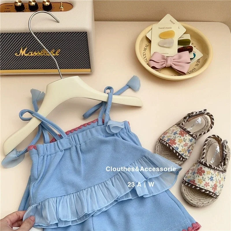 Conjunto de chaleco bebé de verano con pantalón corto y flores - imagen 2