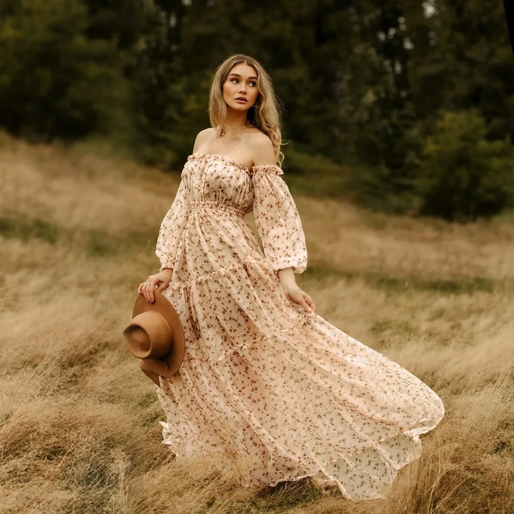 Vestido de embarazo floral en gasa con un hombro elegante - imagen 3