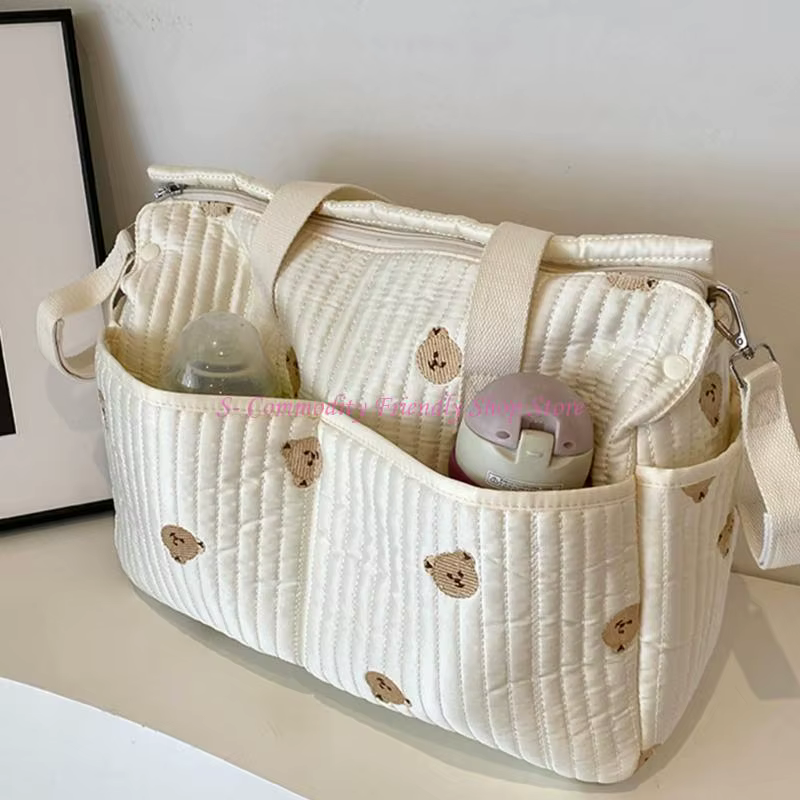 Bolsa para pañales con bordado floral y osito, gran capacidad - imagen 4