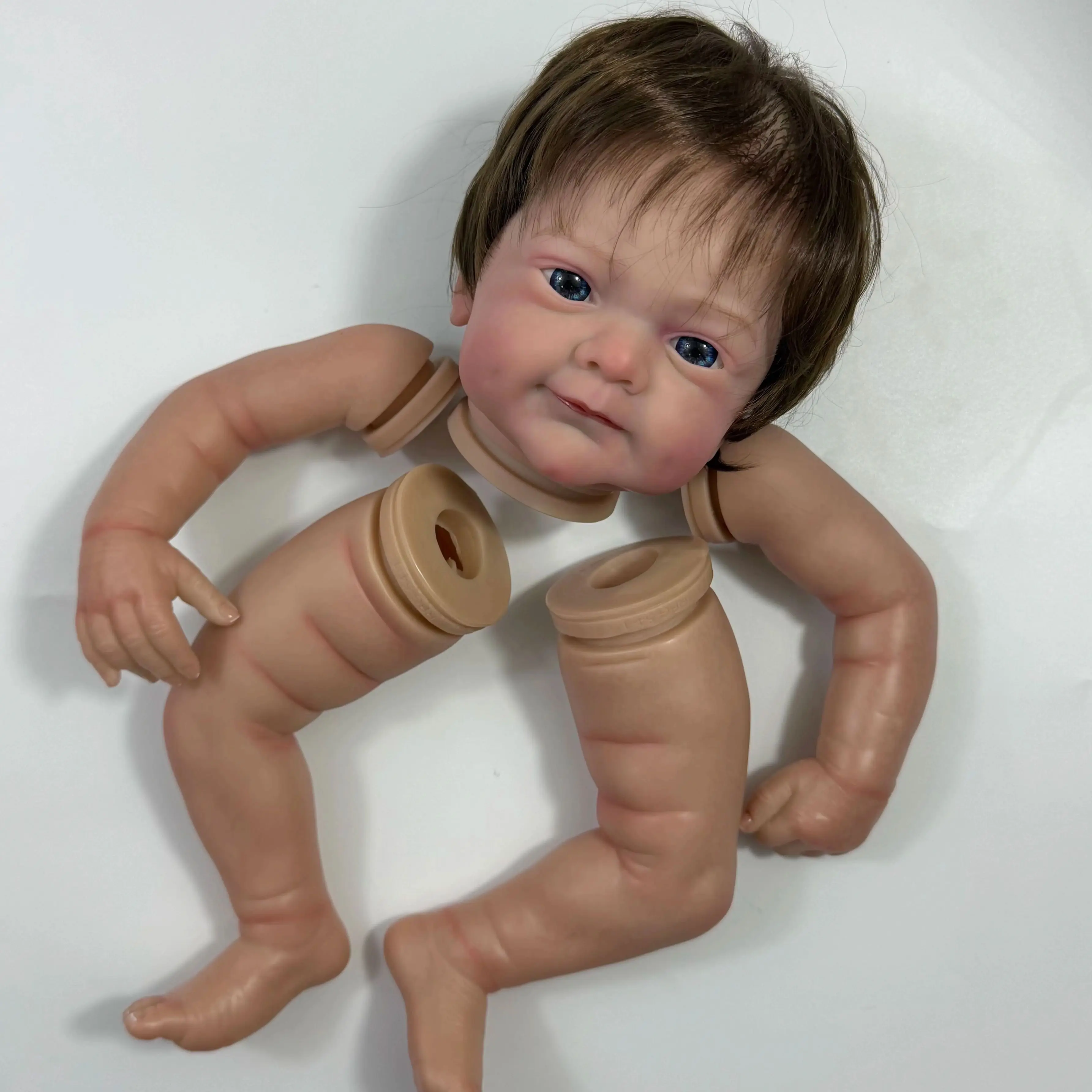Muñeca realista Sanya con ojos azules y cabello transplantado - imagen 3
