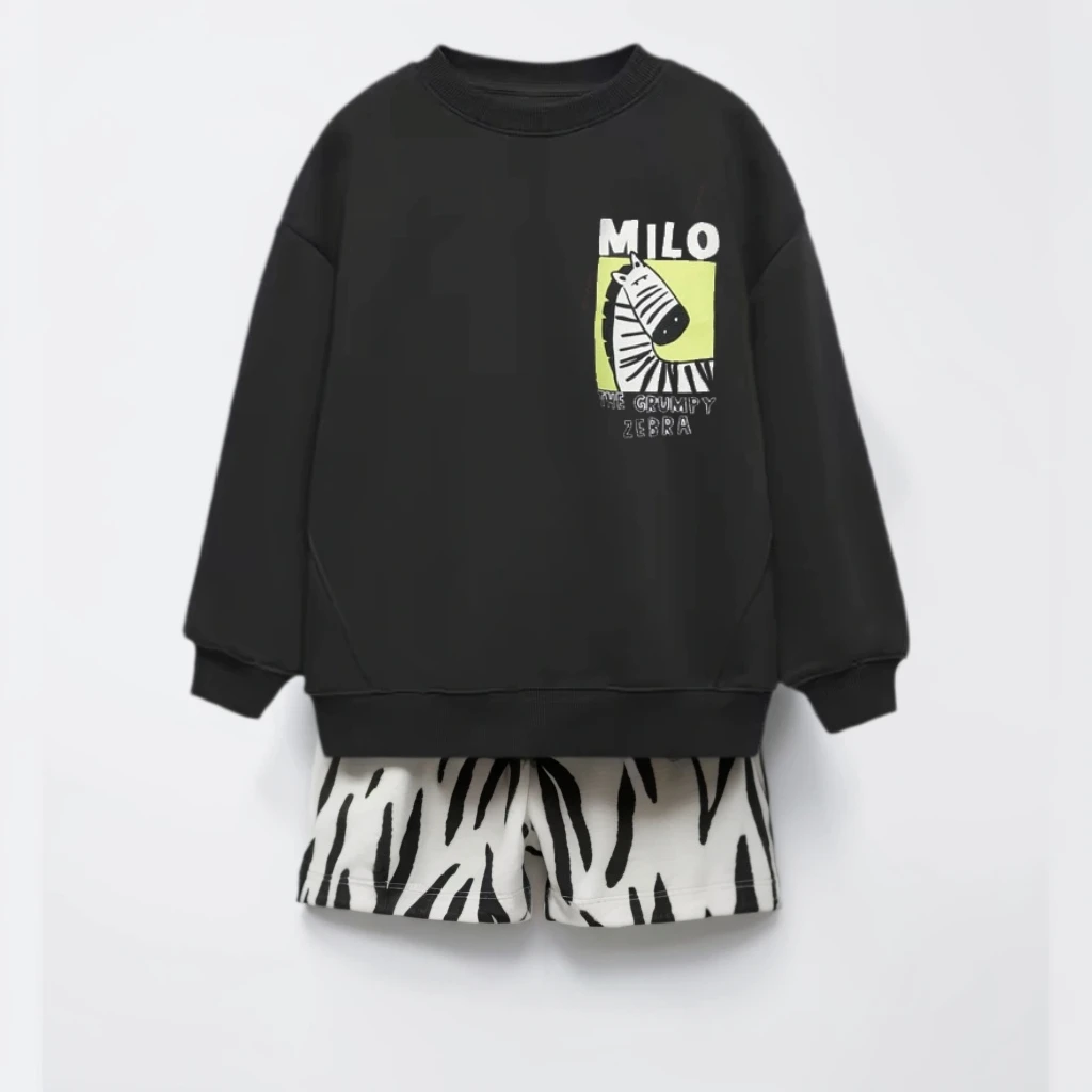 Conjunto sudadera de manga larga y pantalón corto para niño - imagen 4