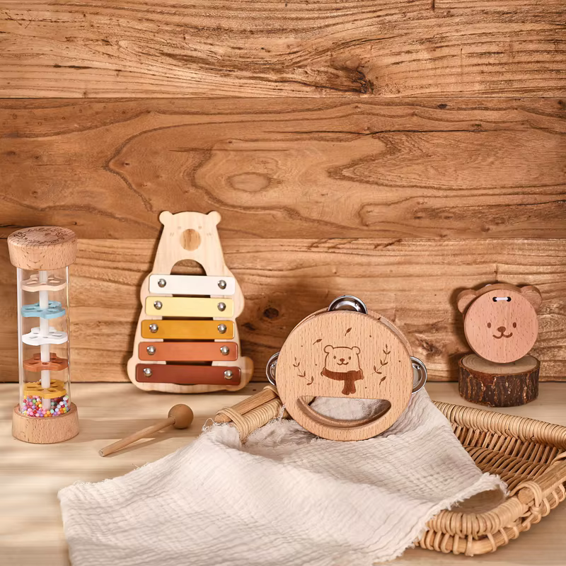 Juguetes de madera Montessori variados