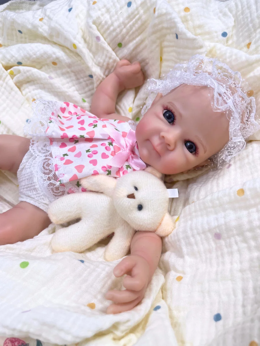Muñeca reborn Bettie de silicona lavable para niñas - imagen 4