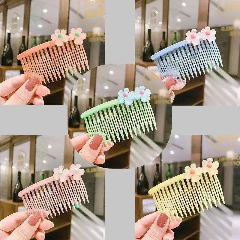 Set de pinzas y peine para niña con adornos divertidos - imagen 2