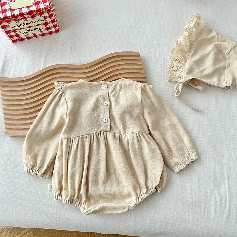 Body mono con gorro para recién nacida – Conjunto completo - imagen 2
