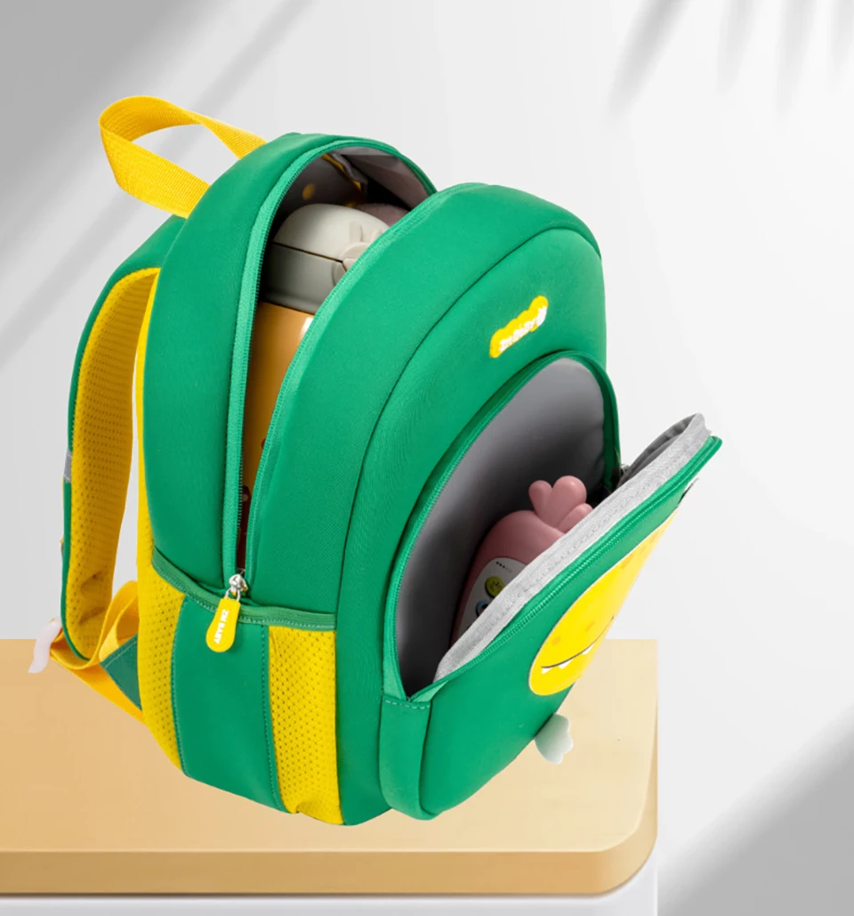 Bolsillos para organizar libros y material