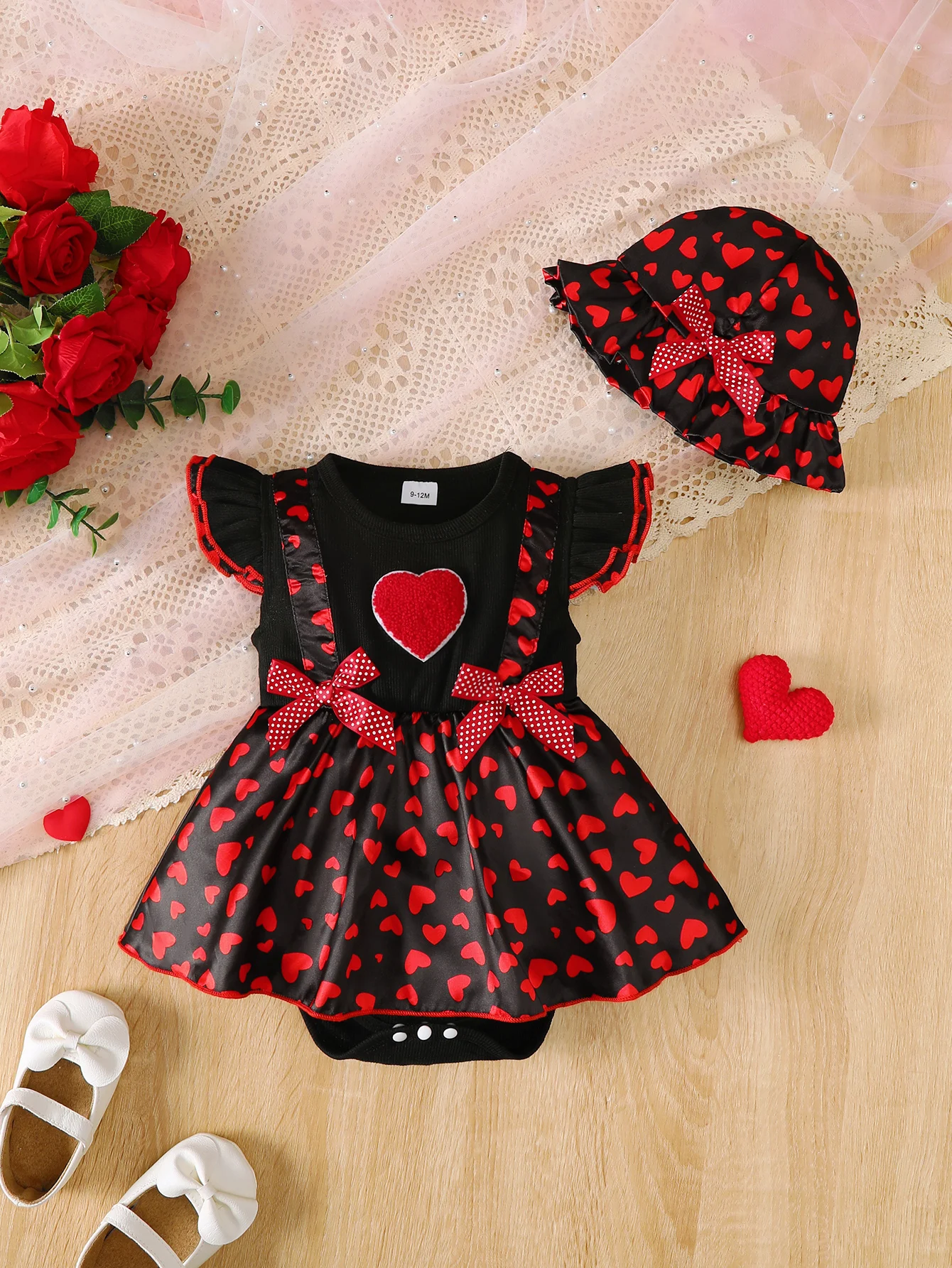 Vestido de verano recién nacida estampado corazones negro rojo con lazo - imagen 4