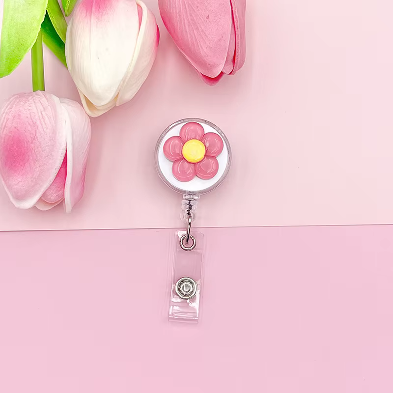 Clip identificativo retractil con nombre para mochila infantil - imagen 5