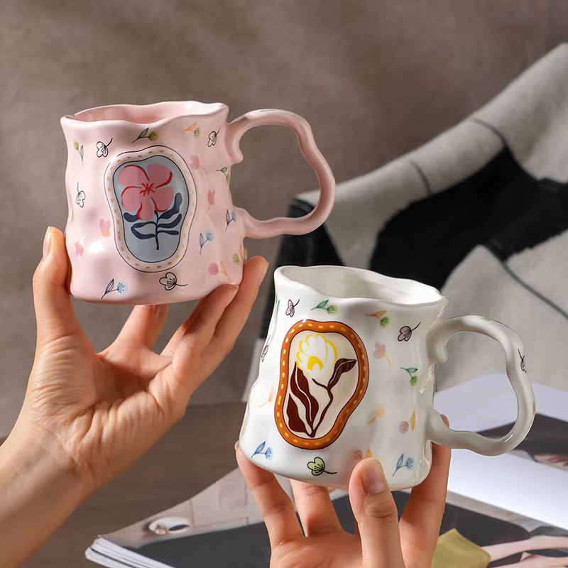 Taza infantil de cerámica flor hecha a mano, regalo único