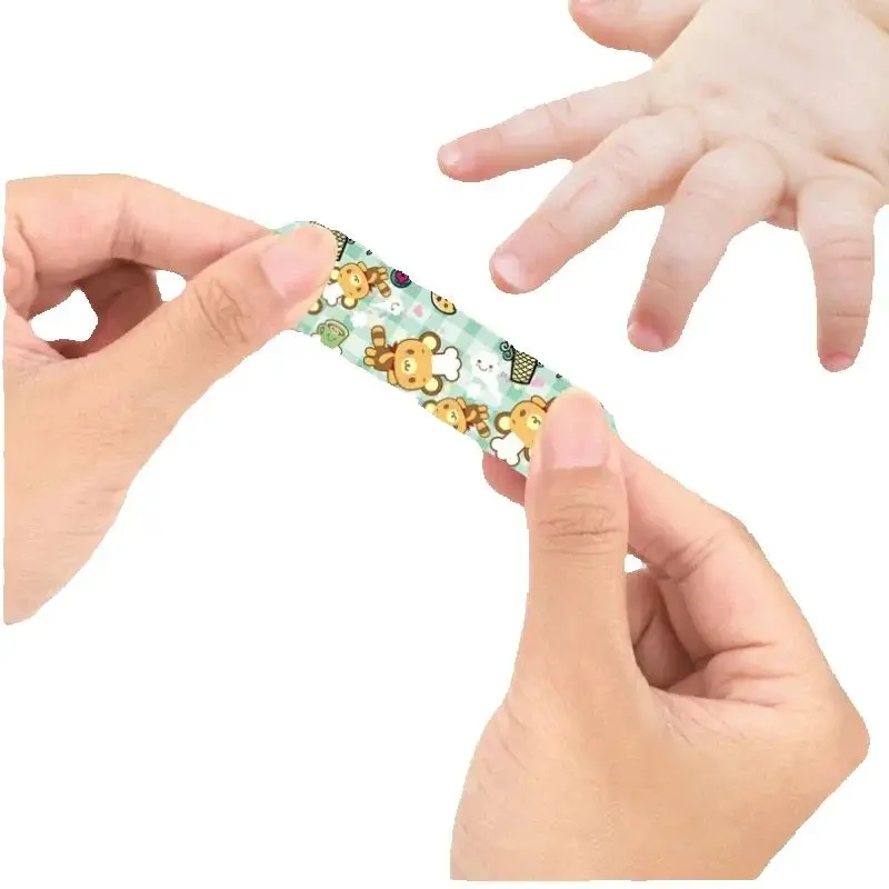 Tiritas adhesivas impermeables infantiles con estampado transpirable - imagen 5